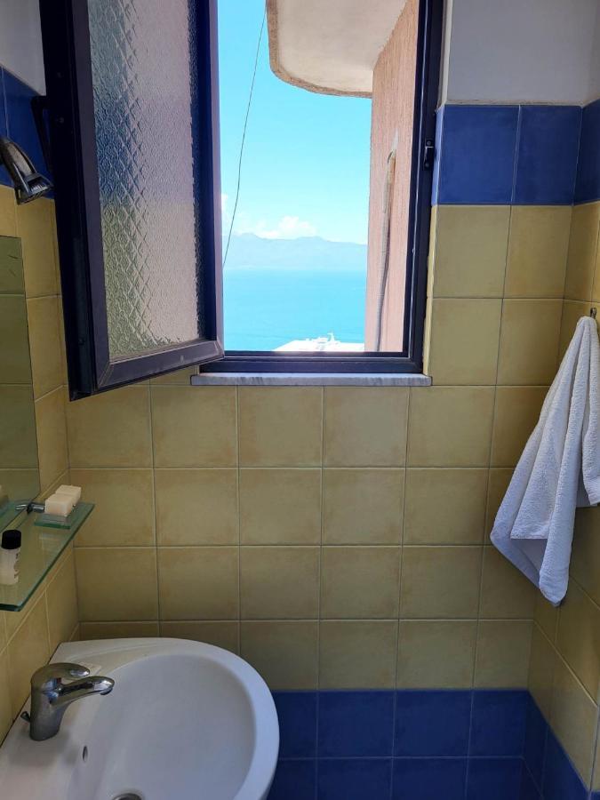 Vive Mare 호텔 Sarandë 외부 사진